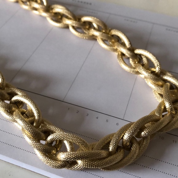 Gold rope necklace! - Picture 2 of 3